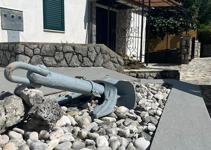 Art Gallery Apartment