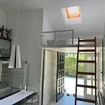 Apartman Art Gallery *
