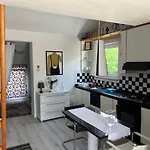 Apartman Art Gallery *
